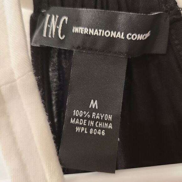 NWT INC International Concepts sleeveless top - Picture 5 of 6